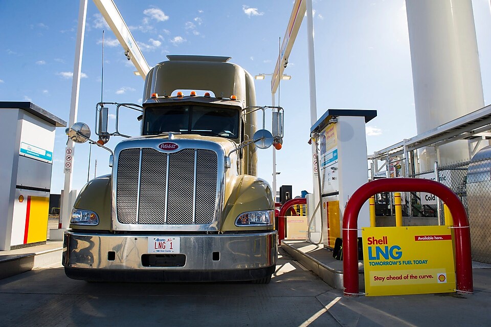 A truck getting ready to fuel at Shell's LNG fuelling station